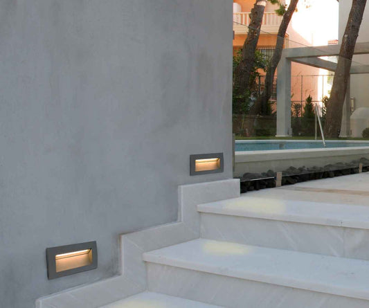 Applique extérieure encastrable : idées déco pour sublimer votre façade ou escalier