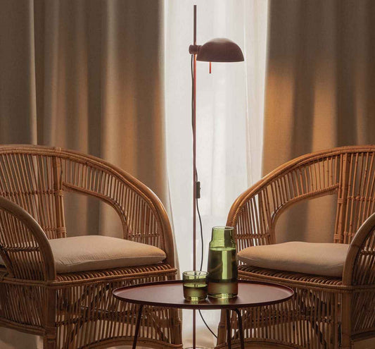 Lampadaire Matilda parfait pour salon, espace de travail ou coin lecture
