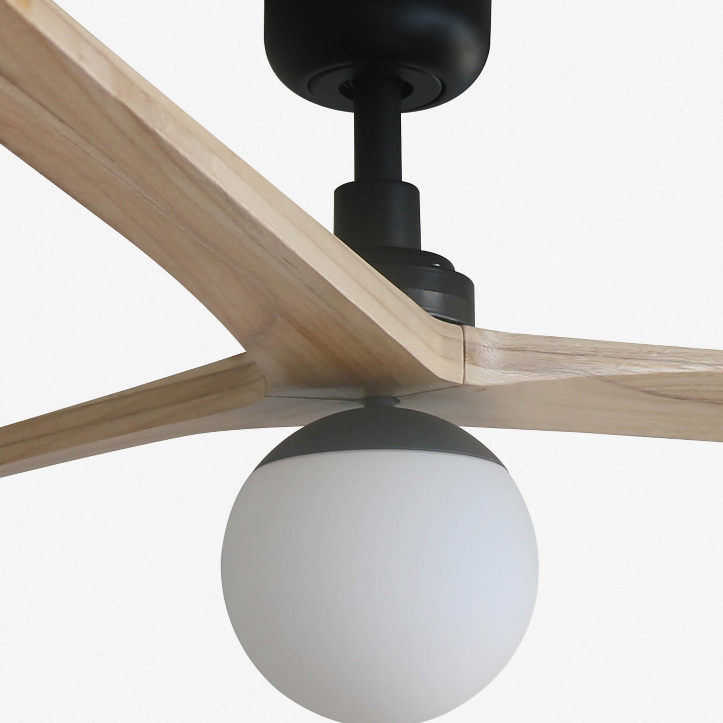 Ventilateur de plafond avec lampe KLIM-L Ø 1500 mm noir pales chêne clair