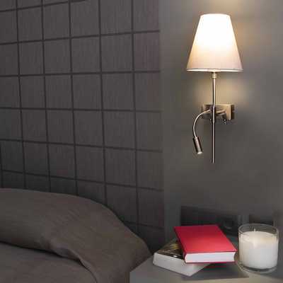 Les appliques liseuse sont un moyen élégant et pratique d'apporter une lumière ciblée et confortable à votre espace de lecture.