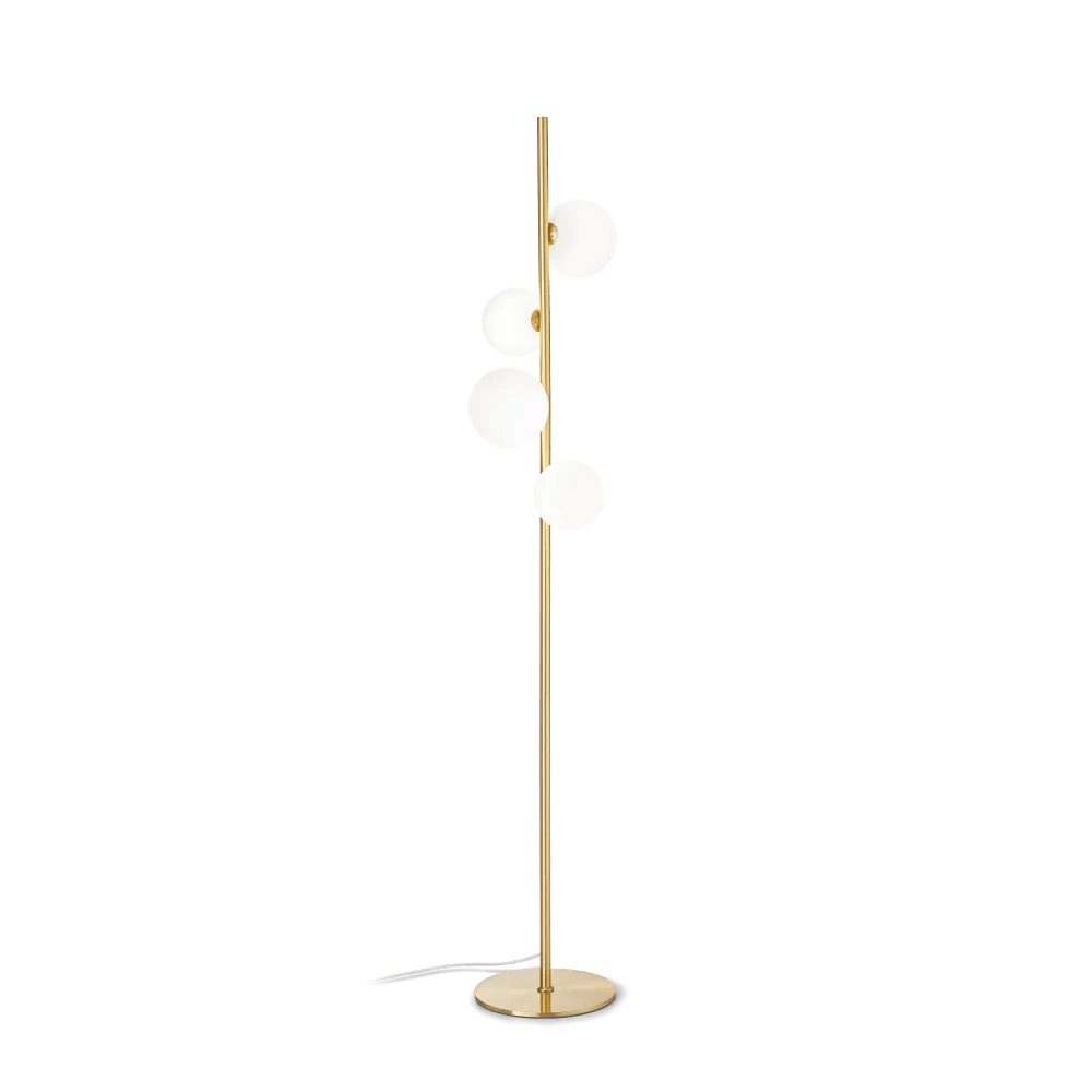 Lampadaire PERLAGE PT4 laiton diffuseurs blanc - Apportez une lumière douce et élégante avec ses 4 sphères en verre blanc. Design métallique durable.