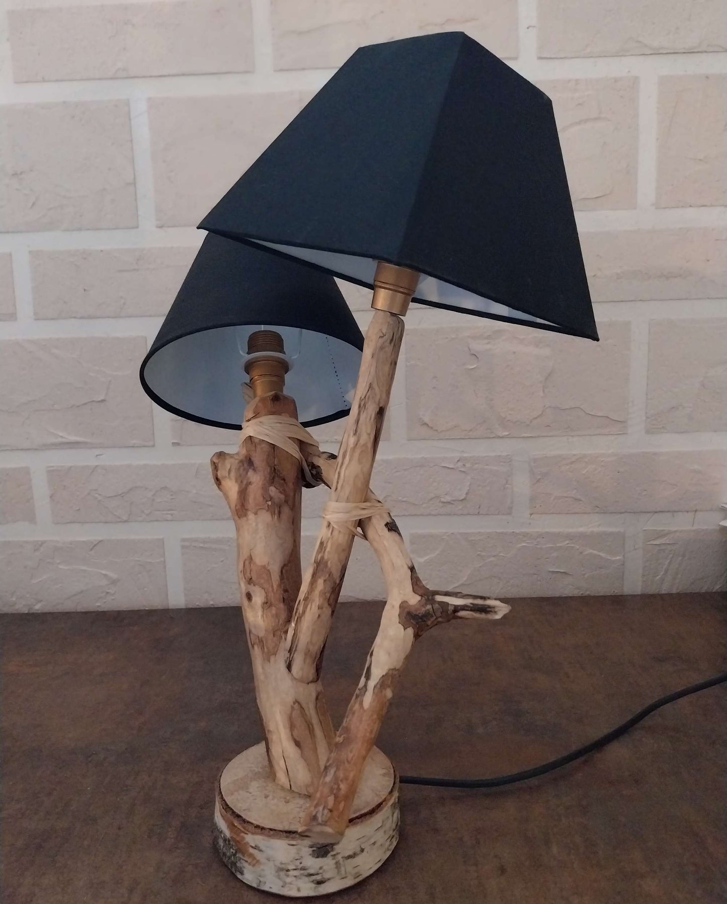 lampe a poser Lampe artisanale bois nature 2 abat-jour Lumisign Lumisign