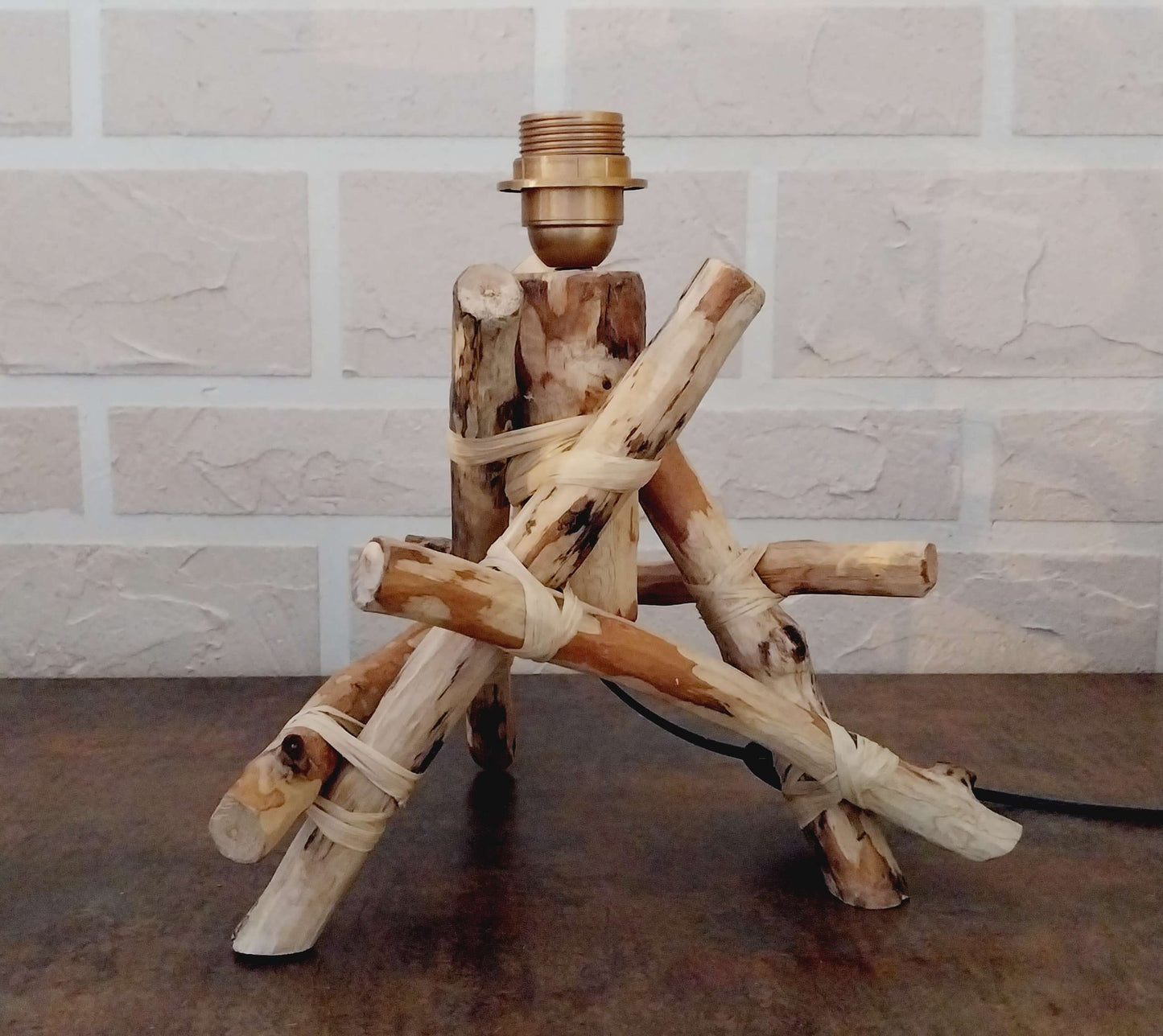 lampe a poser Lampe artisanale bois nature Haut 24 cm Lumisign Lumisign