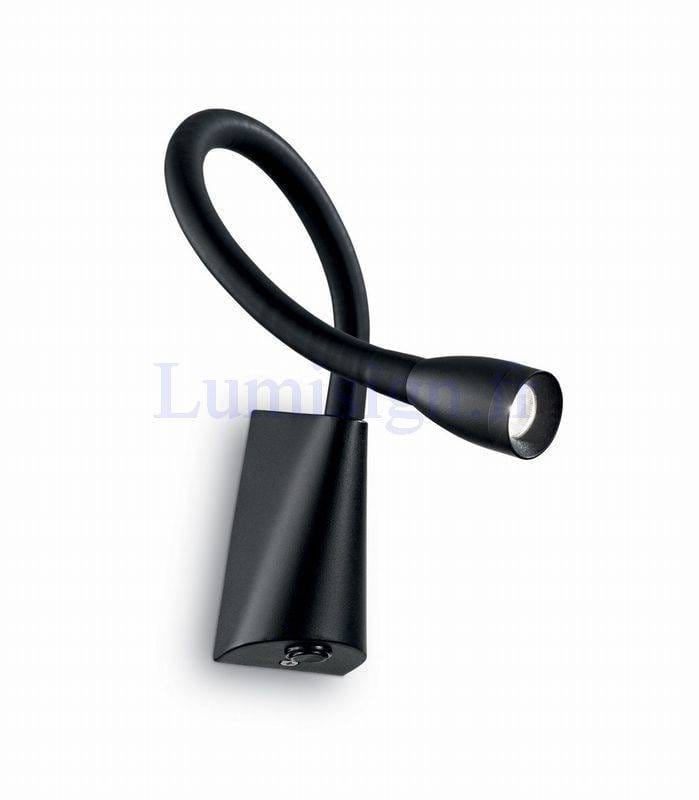 GOOSE est une lampe liseuse noire en aluminium verni à la poudre finition mat avec bras flexible recouvert d'une gaine en silicone.