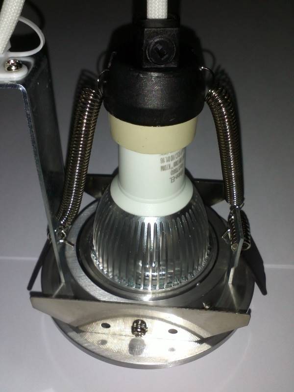 Spot encastrable Spot encastrable orientable GU10 EAS rond basse luminance Lucide Lumisign
