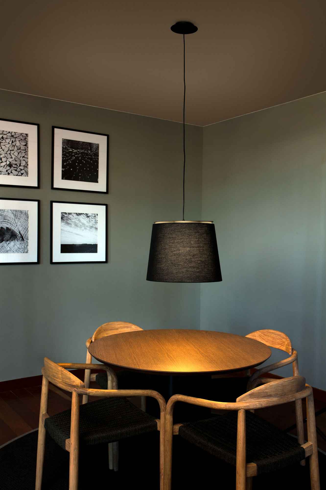 Suspension noire pour cuisine, chambre ou salon