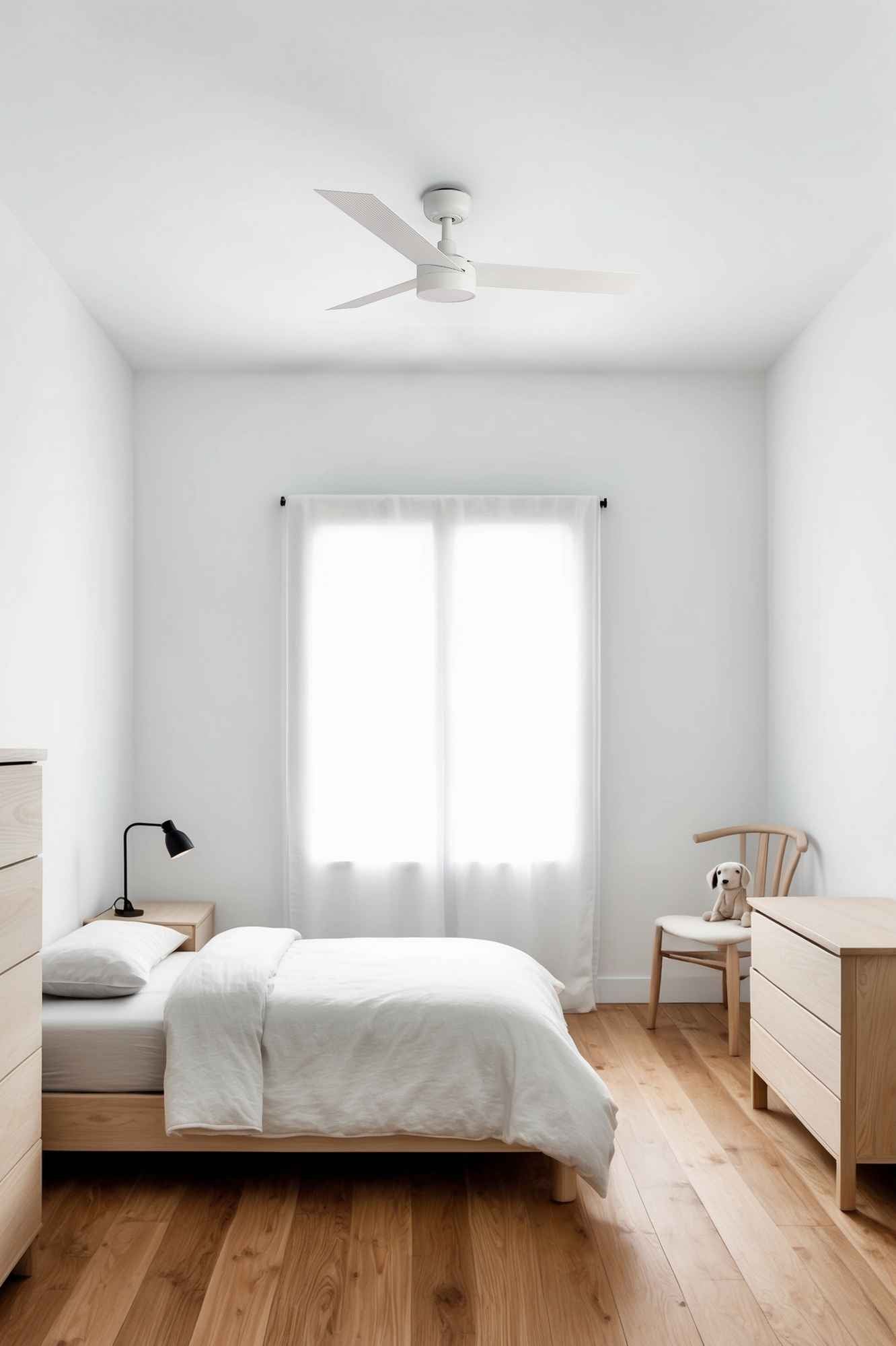 Éclairez et ventilez votre habitat avec le ventilateur de plafond CRUISER S blanc
