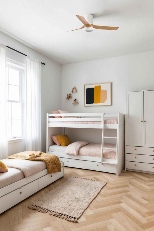 Ventilateur de plafond mini PUNT TUB blanc bois clair avec luminaire