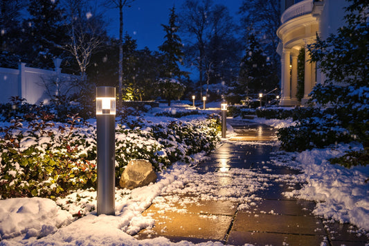 Pourquoi installer une borne extérieure led avant l'hiver ?