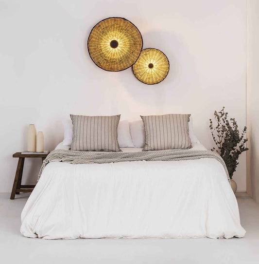 Suspension et applique design en bambou et rotin