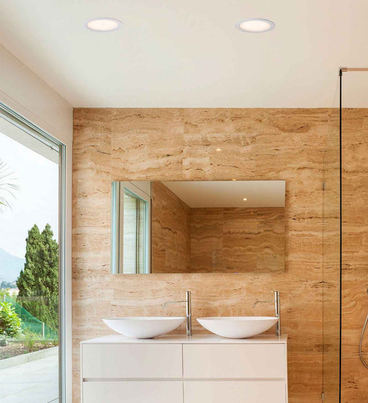 Spot encastrable extra plat dimmable installé dans un salon moderne