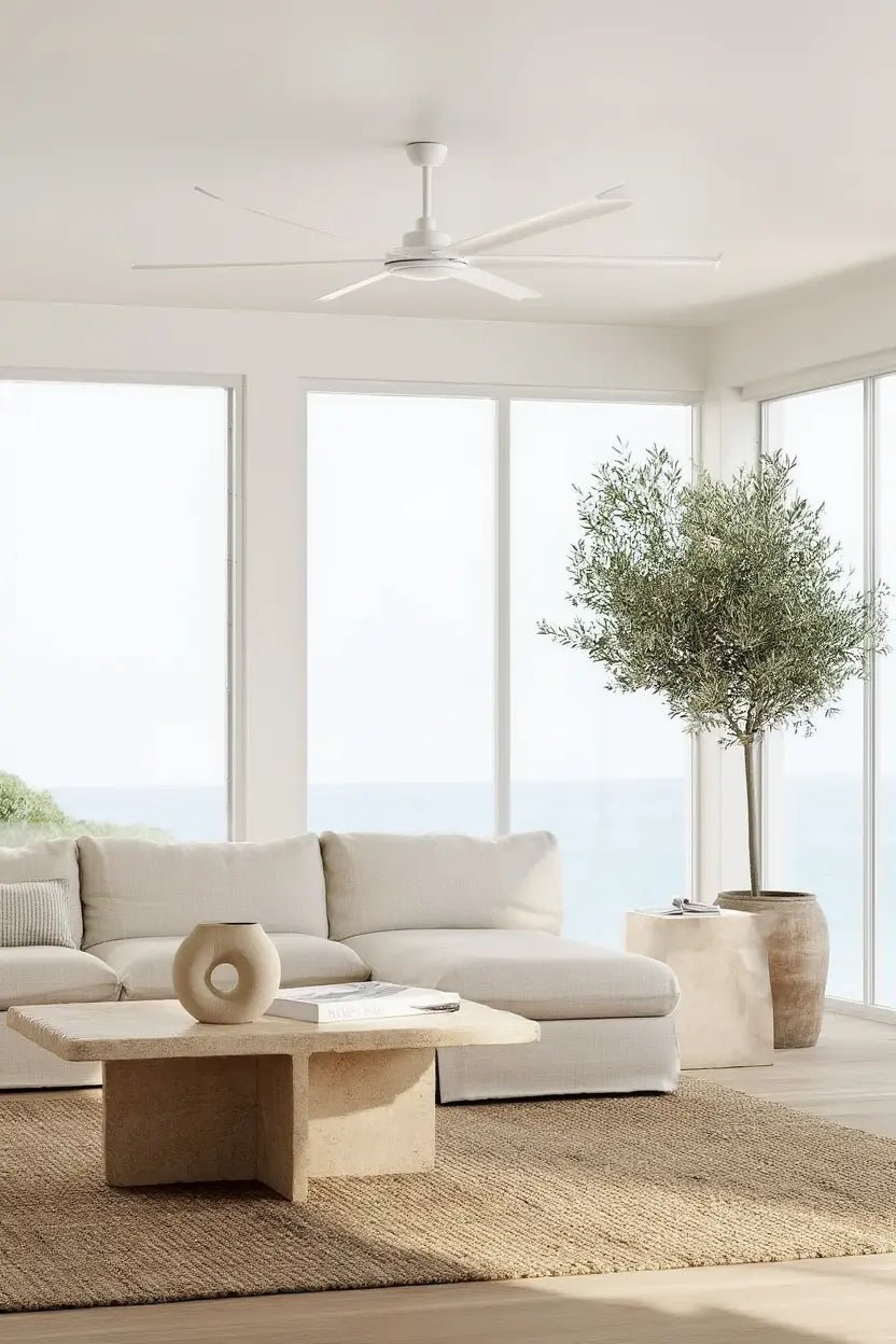 Détail Ventilateur de plafond avec luminaire ROTTERDAM XL blanc Ø 200 cm en situation dans un grand salon