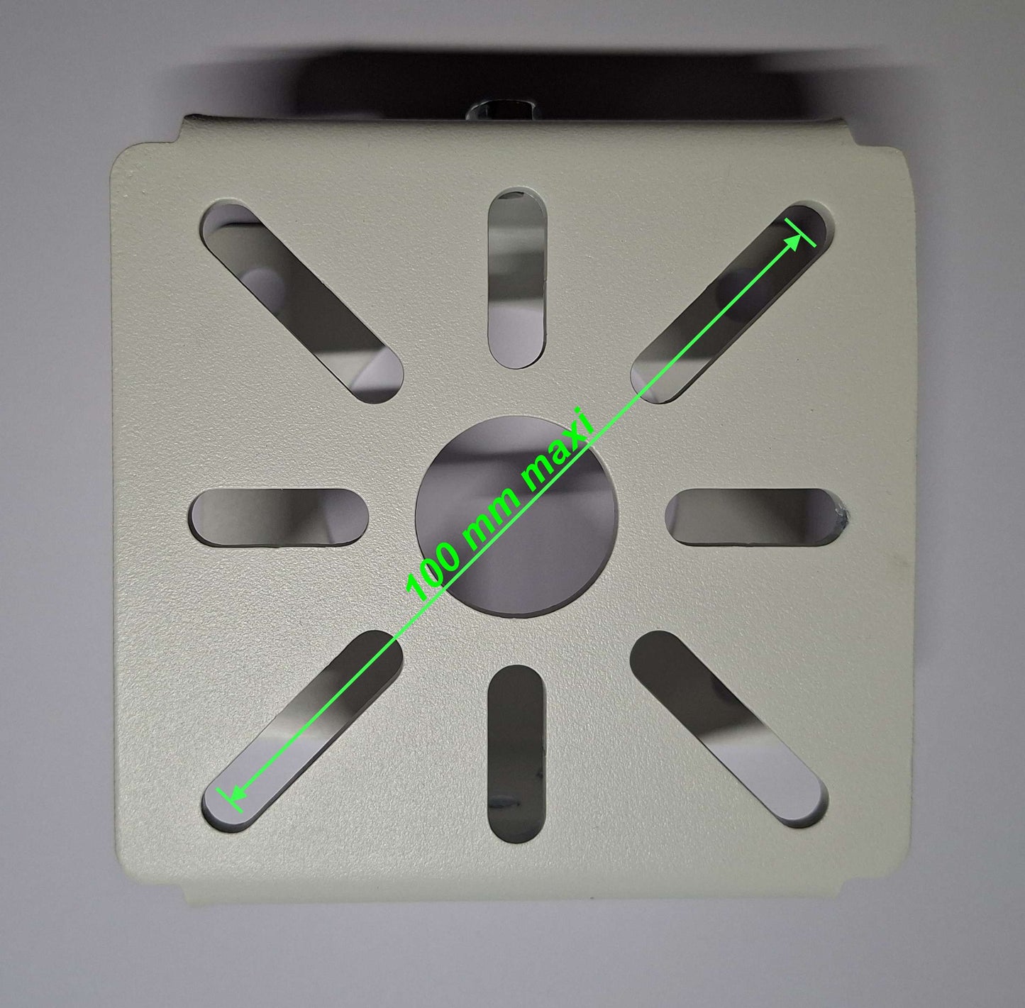 Adaptateur pour installation ventilateur sur plafond incliné 45° maxi