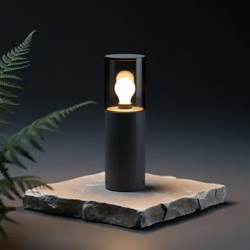 Borne extérieure KILA verre fumé gris foncé H400 : potelet lumineux et décoratif