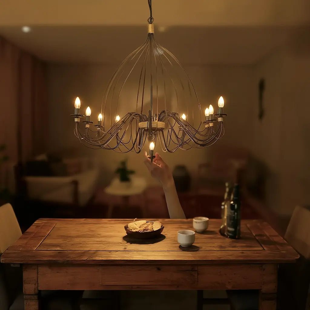 Suspension CORTE-SP12 rouille effet antique en situation dans une salle à manger