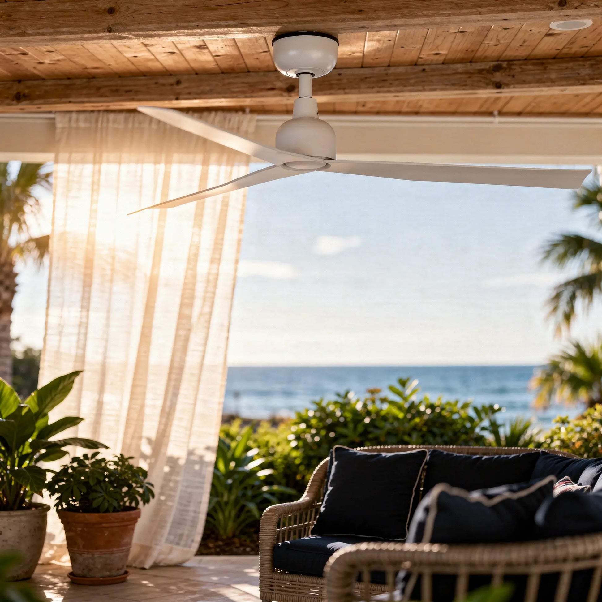 Ventilateur de plafond blanc MARINE IP44 pour terrasse et bord de mer