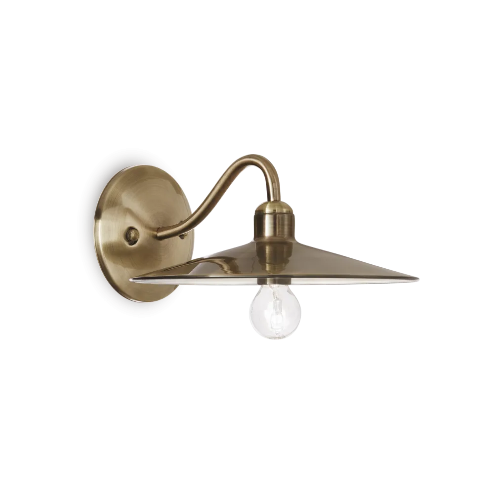 Applique murale CANTINA bronze - Éclairez avec style grâce à sa finition métal bronze. Design robuste en acier pour une durabilité optimale. 
