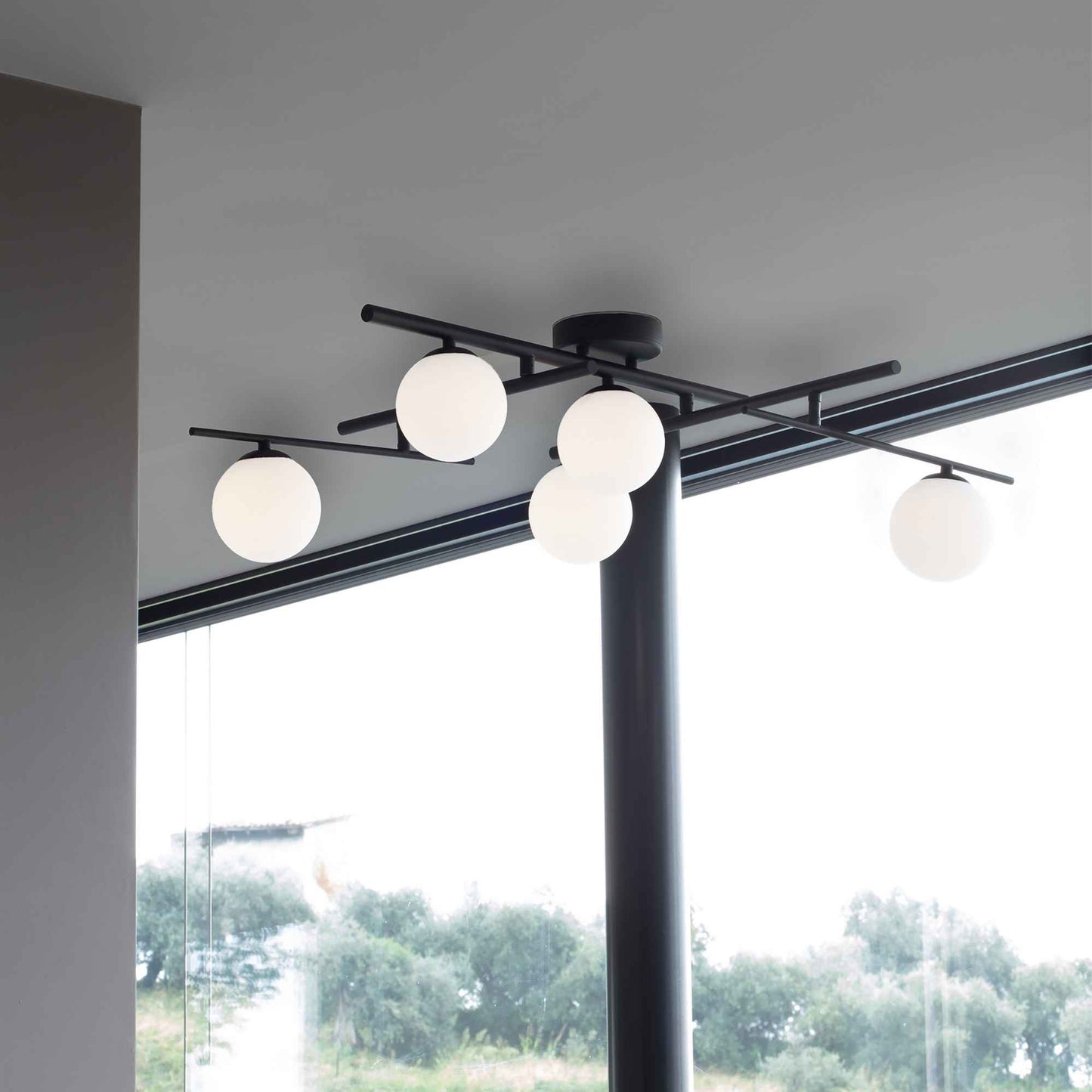 Plafonnier ATLAS noir cinq lampes