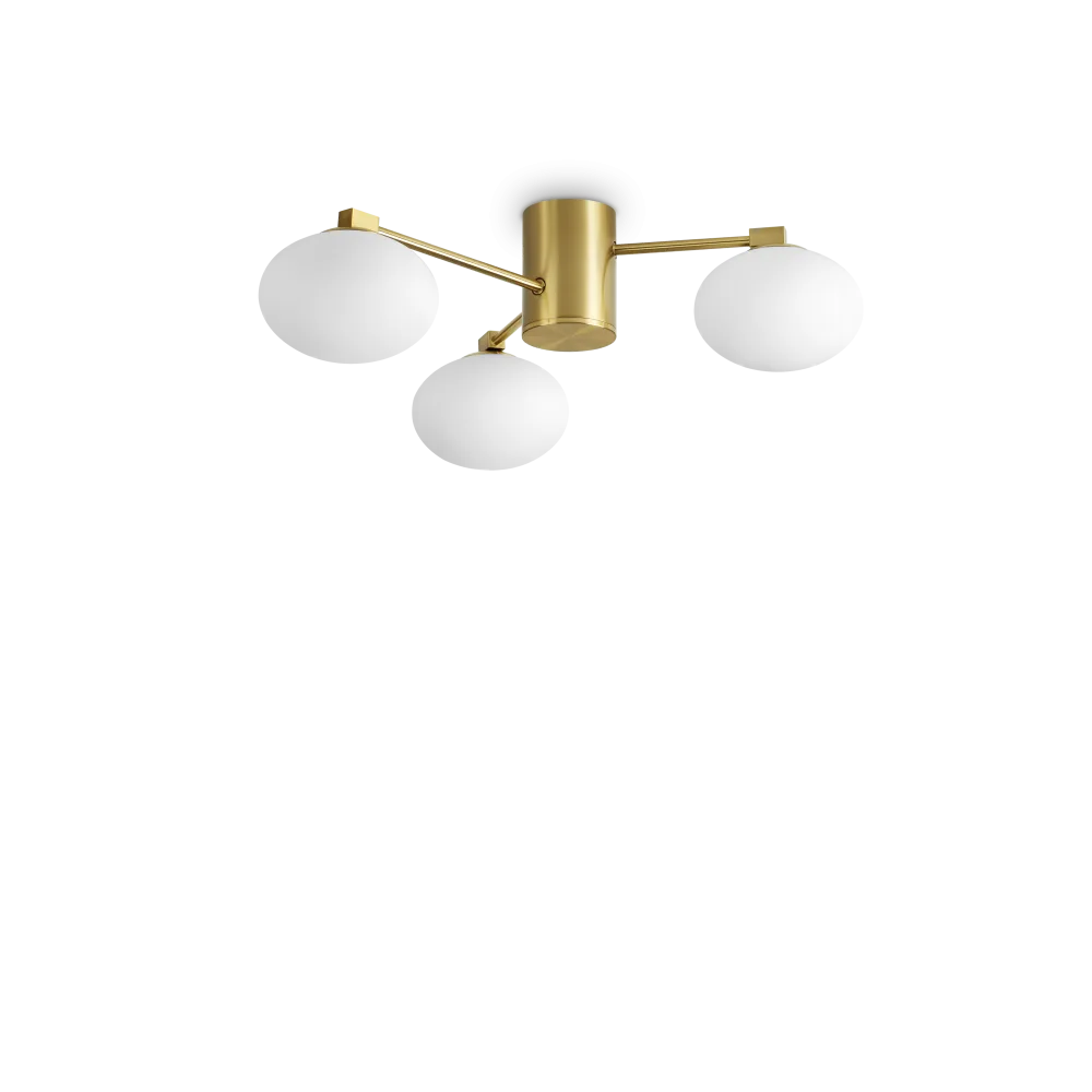 Plafonnier HERMES 3 lampes Ø 60 laiton - Éclairage élégant avec diffuseurs en verre soufflé et acier finition laiton. Lampes remplaçables et garantie 5 ans.