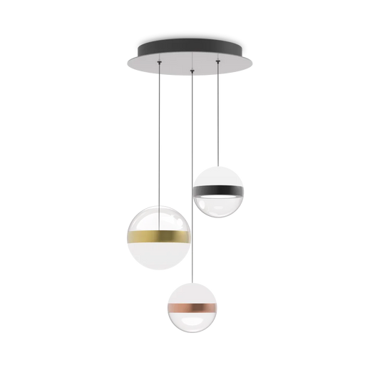 Suspension GALAXY 3 lampes - Apportez une lumière ajustable élégante avec ses diffuseurs en acrylique opale. Structure en nickel noir brillant.