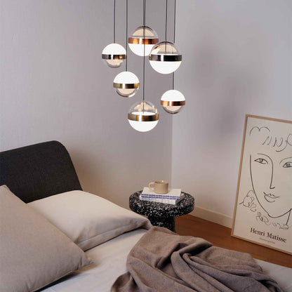 Suspension GALAXY 6 lampes - Éclairage LED puissant et design élégant. Hauteur ajustable pour une ambiance parfaite.