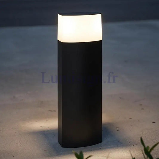 Borne extérieure DATNA-G E27 LED IP44 | Éclairage jardin en situation