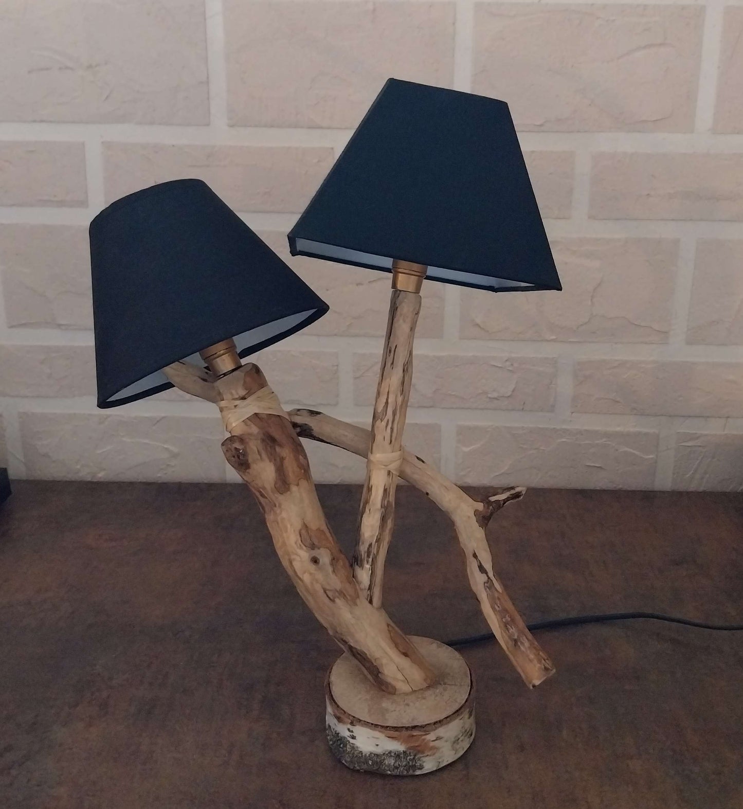 lampe a poser Lampe artisanale bois nature 2 abat-jour Lumisign Lumisign