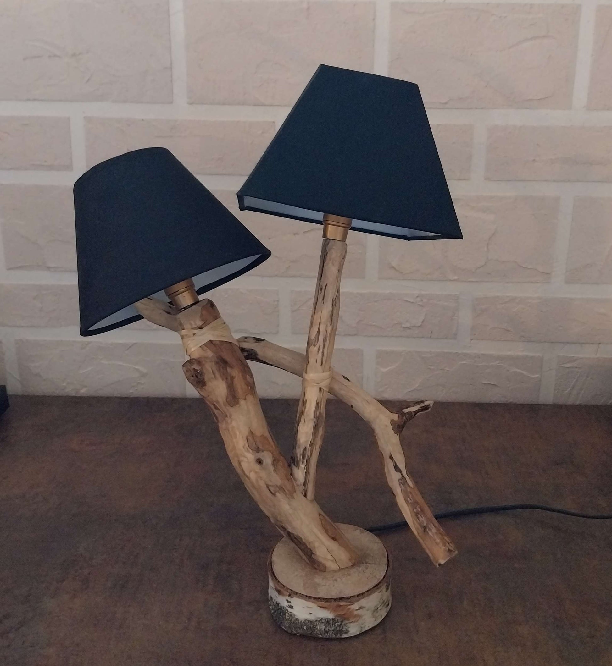 lampe a poser Lampe artisanale bois nature 2 abat-jour Lumisign Lumisign