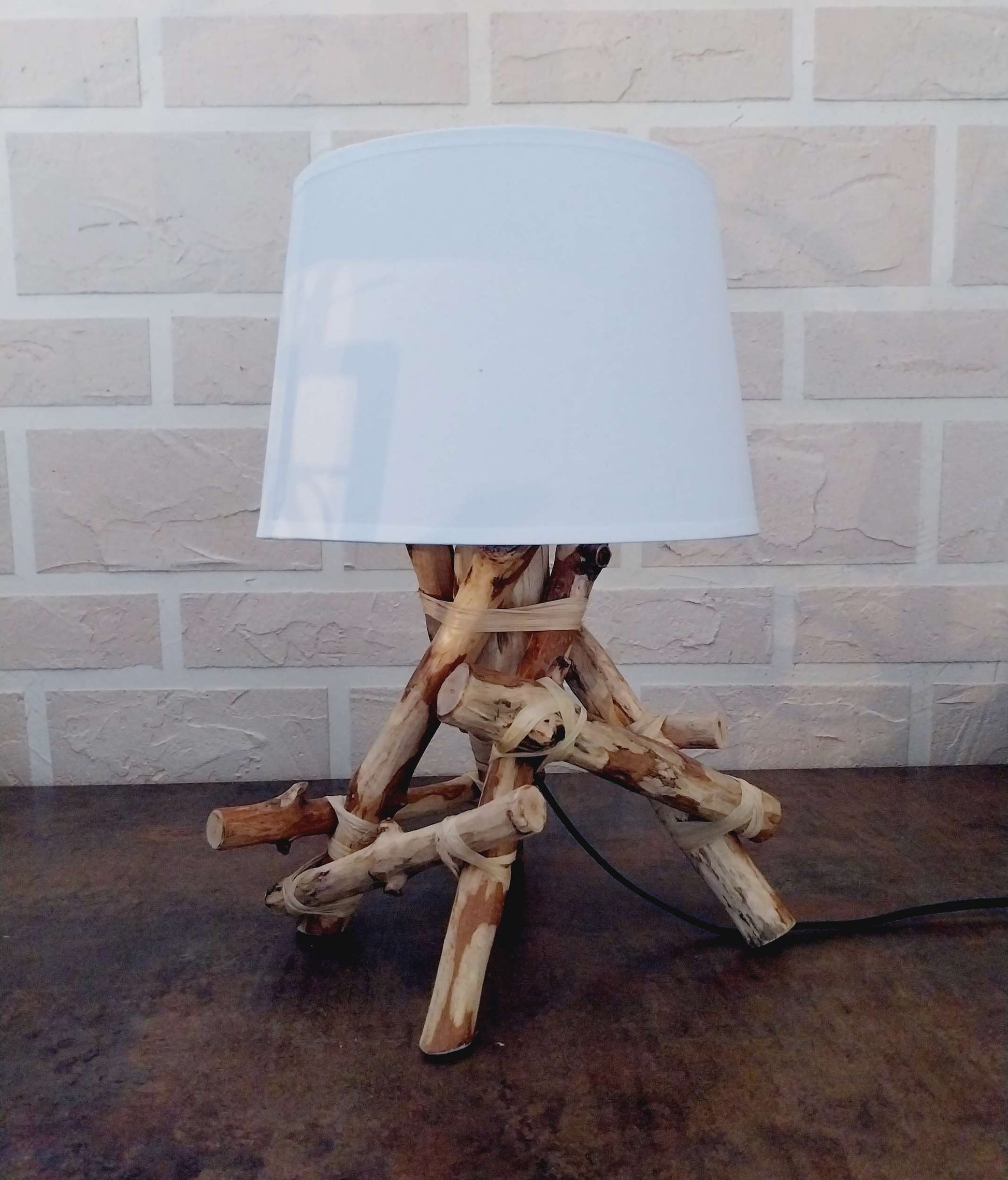 lampe a poser Lampe artisanale bois nature Haut 22 cm Lumisign Lumisign
