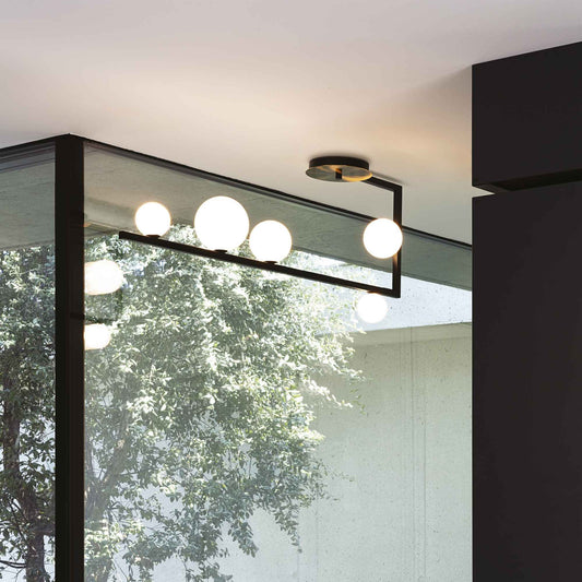 Plafonnier BIRDS 5 lampes verres soufflés - Éclairez votre intérieur avec style grâce à sa structure métal noir mat et ses diffuseurs en verre soufflé.